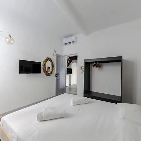 Apartamento Castelli's Campo 16 *