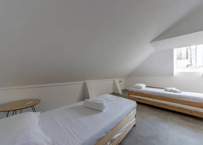 Daire Castelli's Campo 16 *